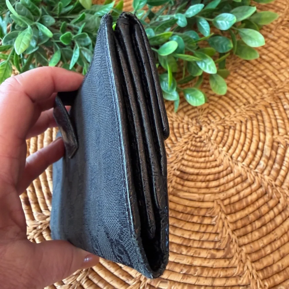 Gucci GG Black Women's Long Wallet - Picture 4 of 17